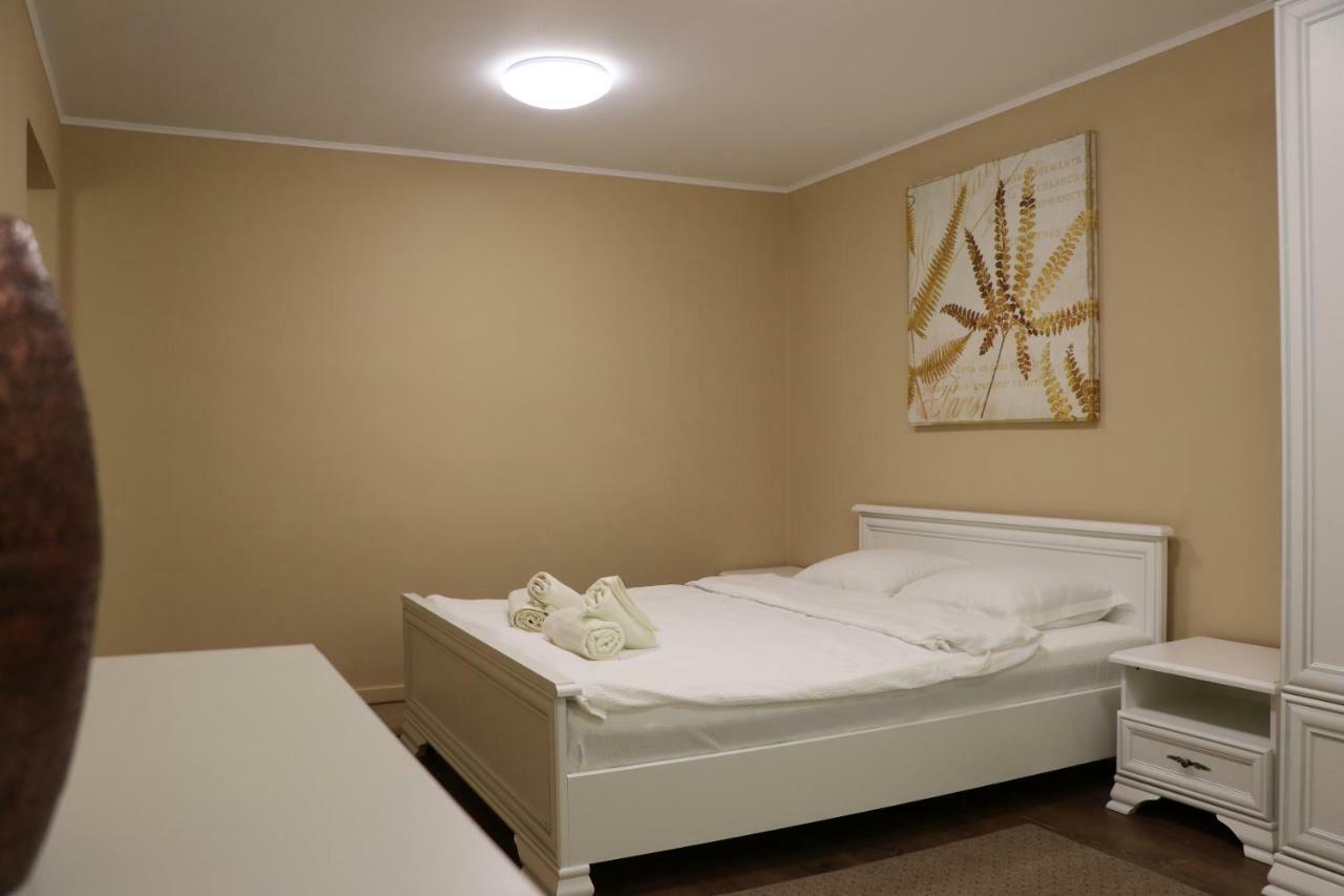 Cluj City Center Apartment Екстер'єр фото